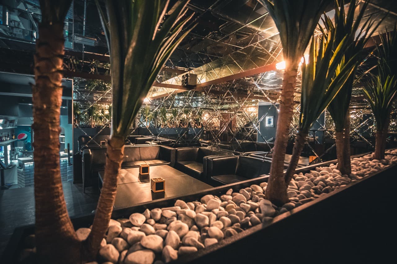 Interiér shisha baru The Lounge Plzeň